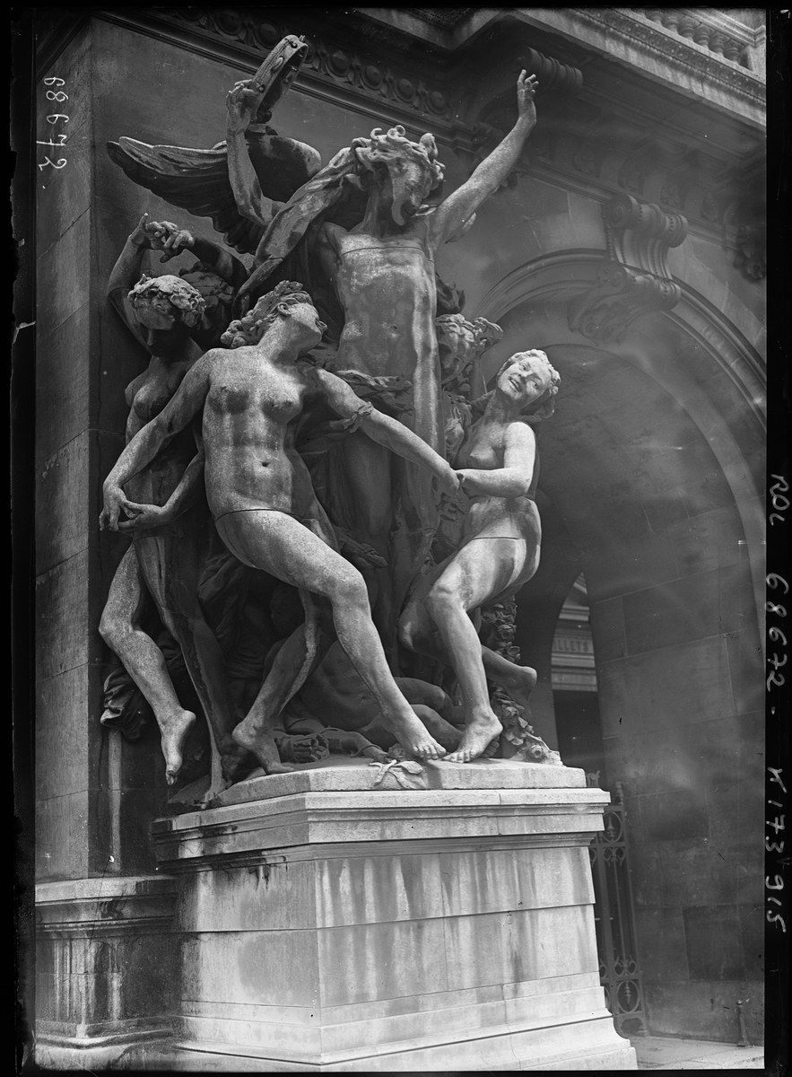 Jean-Baptiste Carpeaux, La Danse, on the Opéra Garnier façade